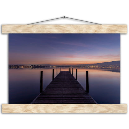 Sonnenaufgang Zugersee Premium Poster mit Holzeisten